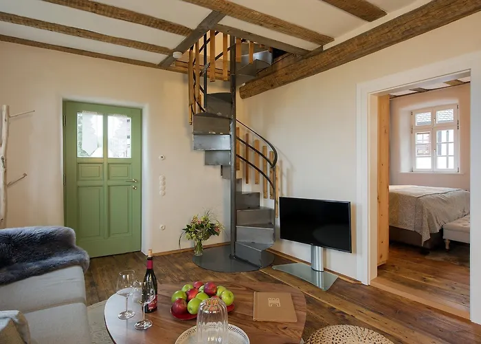 Burggarten 아파트 뉴라이닝언